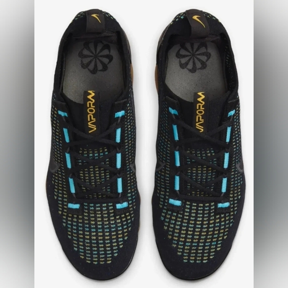 Nike Vapormax Flyknit Sneakers Size M9 W10.5 W/Box MSRP $220 - Picture 3 of 13